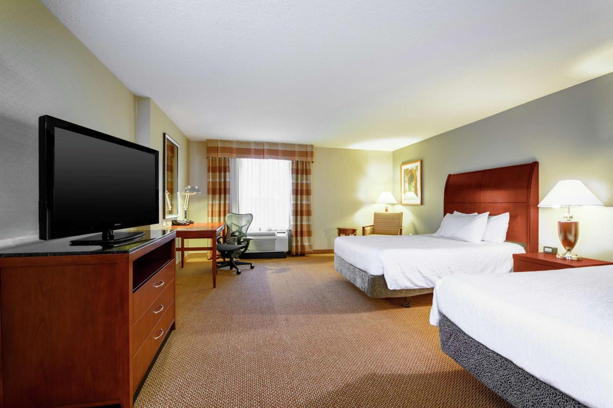 Hilton Garden Inn אינדיפנדנס מראה חיצוני תמונה