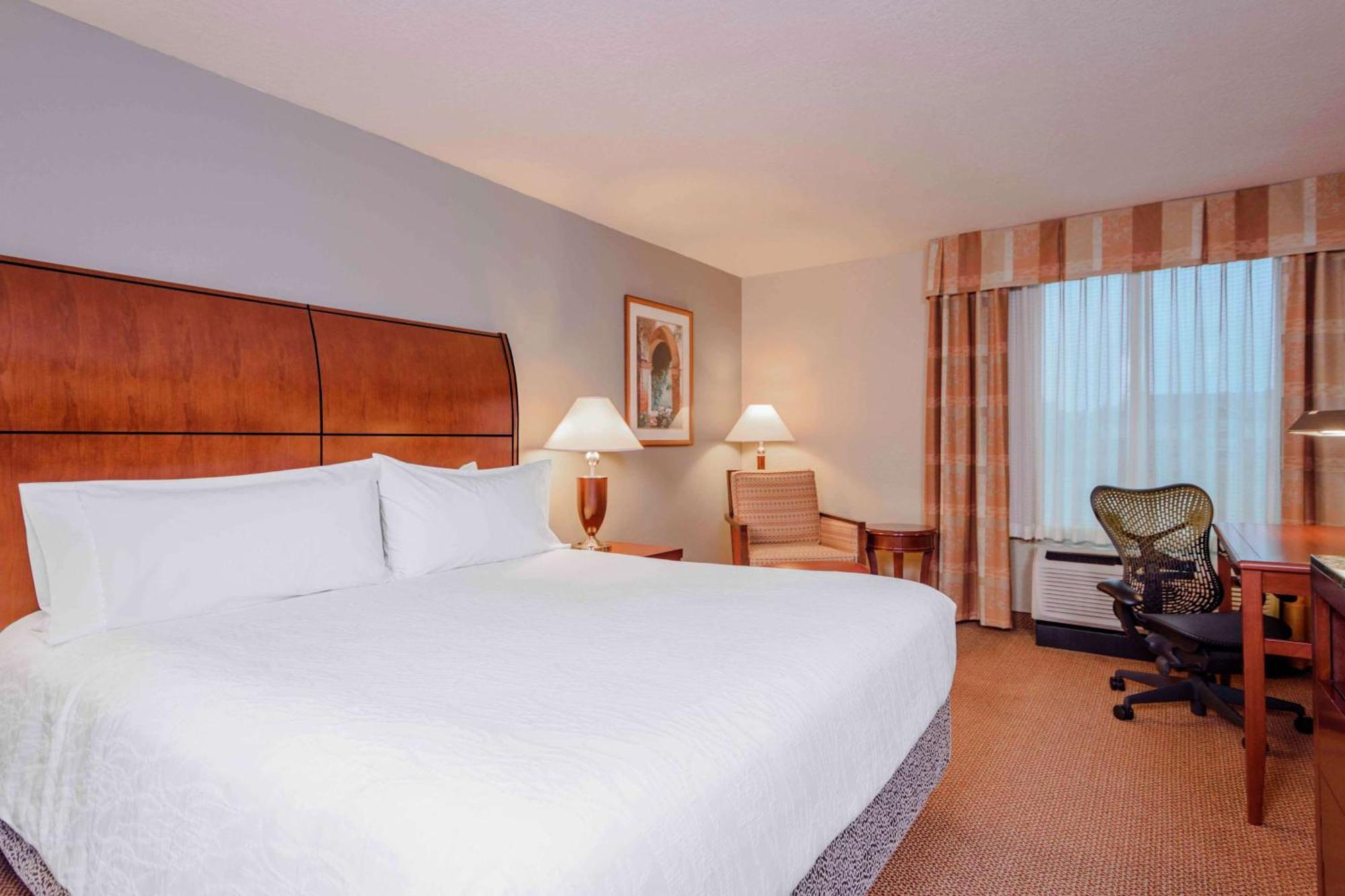 Hilton Garden Inn אינדיפנדנס מראה חיצוני תמונה