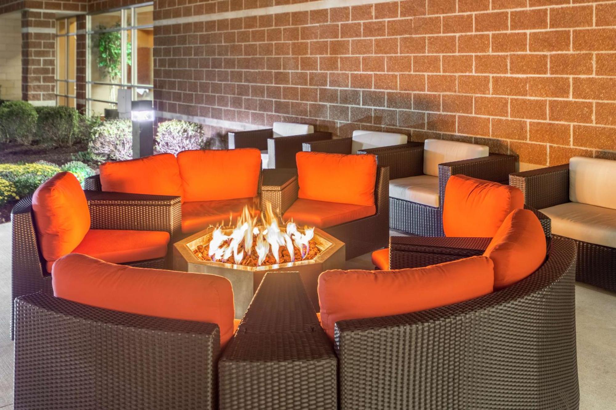 Hilton Garden Inn אינדיפנדנס מראה חיצוני תמונה